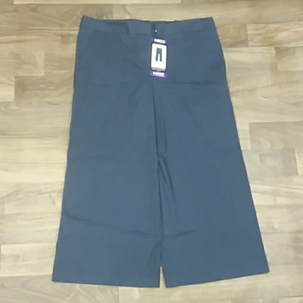 NWT Mario Serrano Ladies Crop Pants - Picture 1 of 3